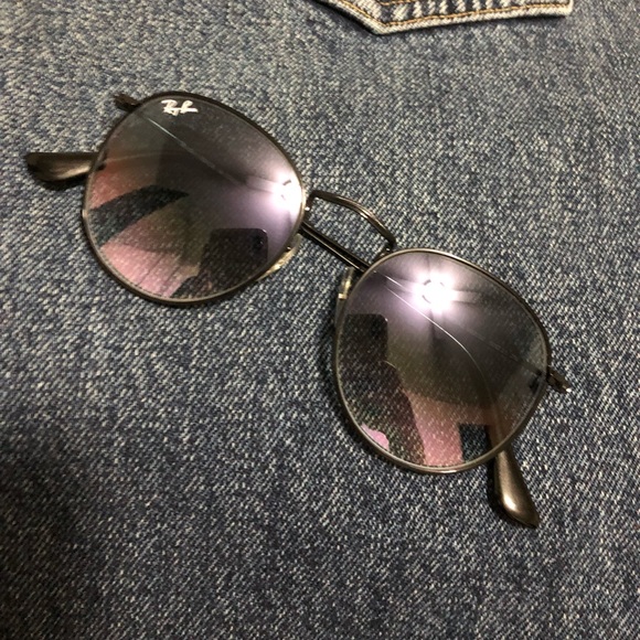 Brand New Ray-Ban Round 3447 Black Sunglasses - Picture 1 of 6